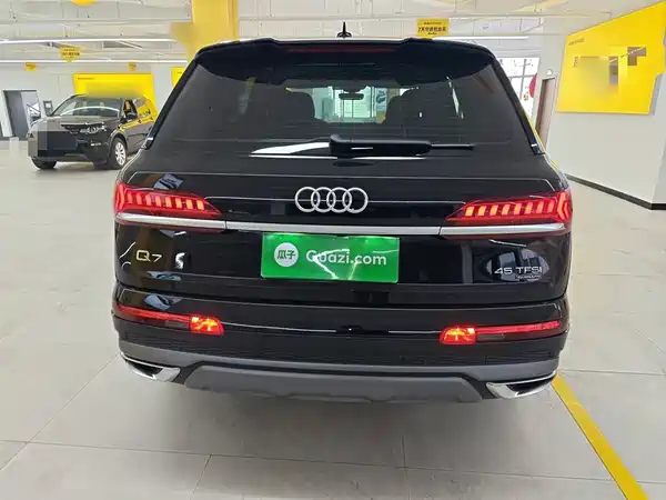 Audi Q7 2023