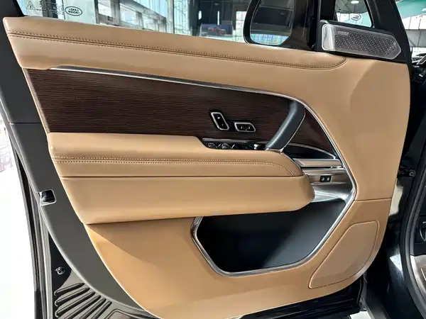 Land Rover Range Rover 2023