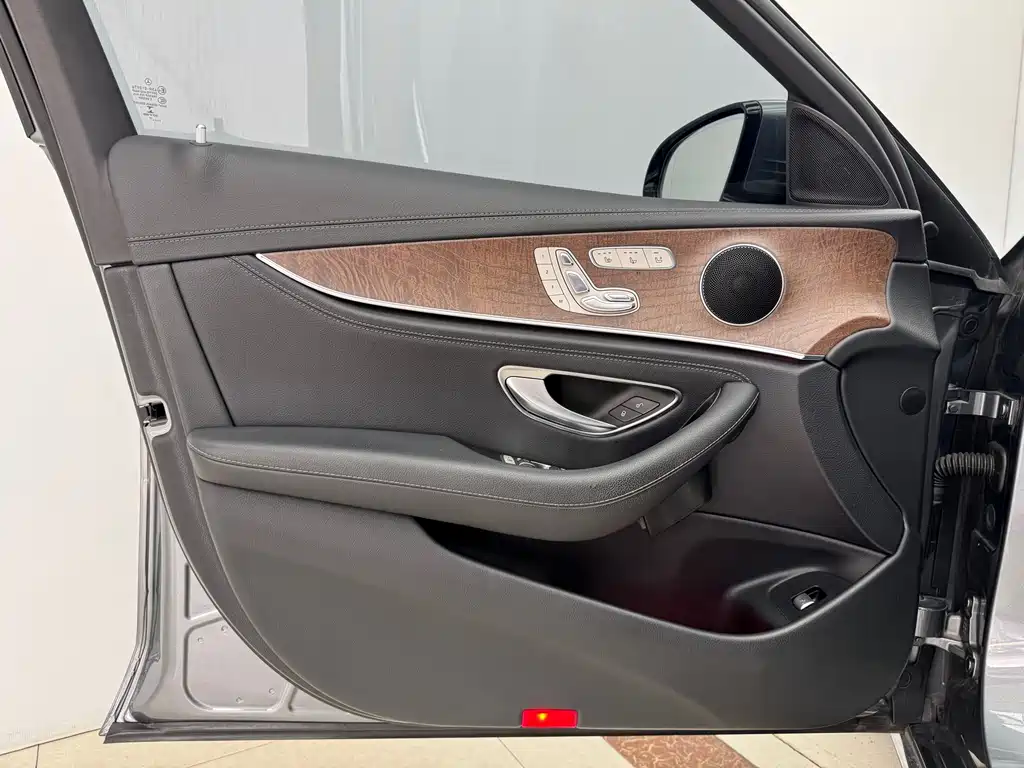 Mercedes-Benz E-Class 2017