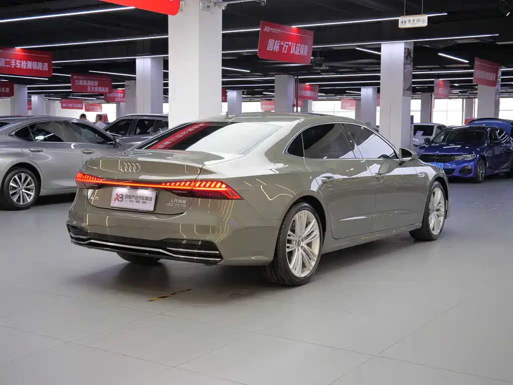 Audi A7L 2024 — фото 6