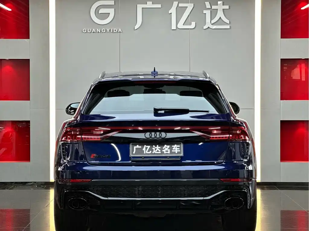 Audi RS Q8 2021 — фото 24