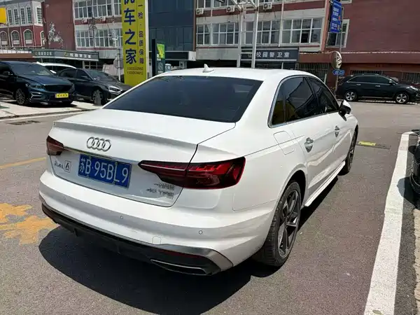 Audi A4L 2022