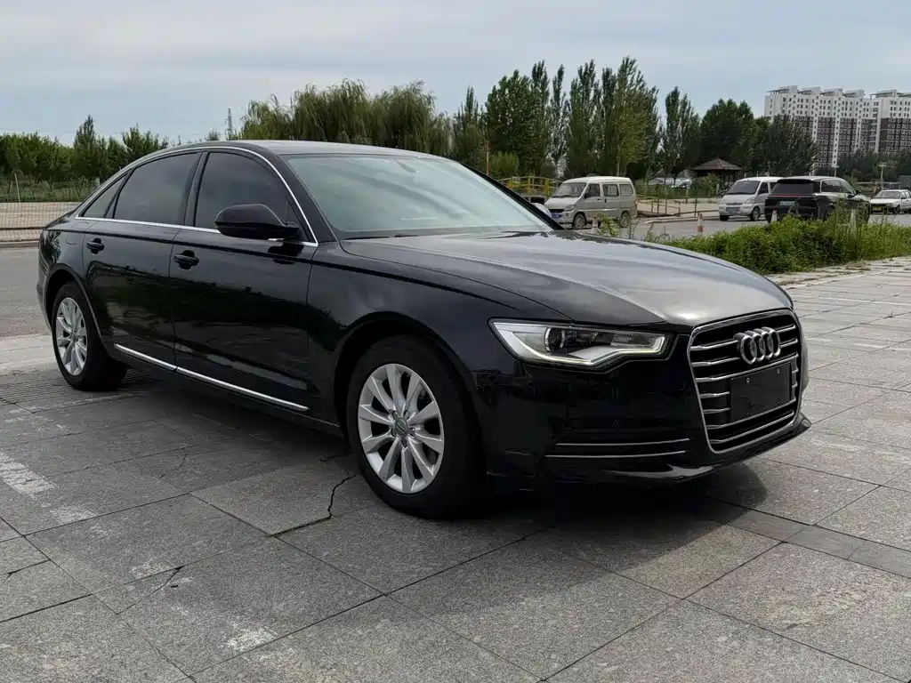 Audi A6L 2013 — фото 3