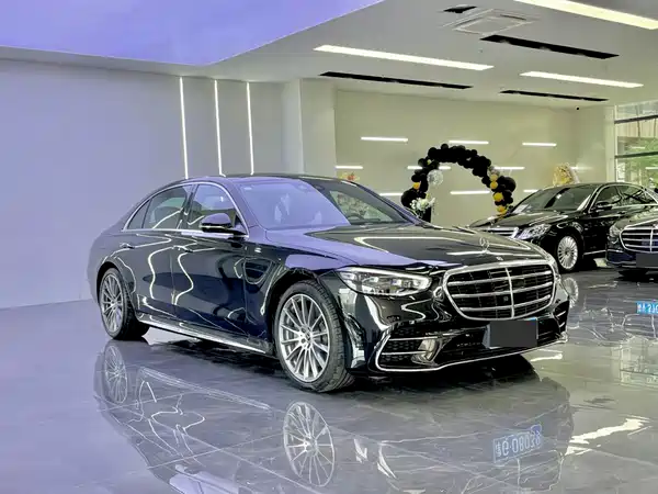 Mercedes-Benz S-Class 2024