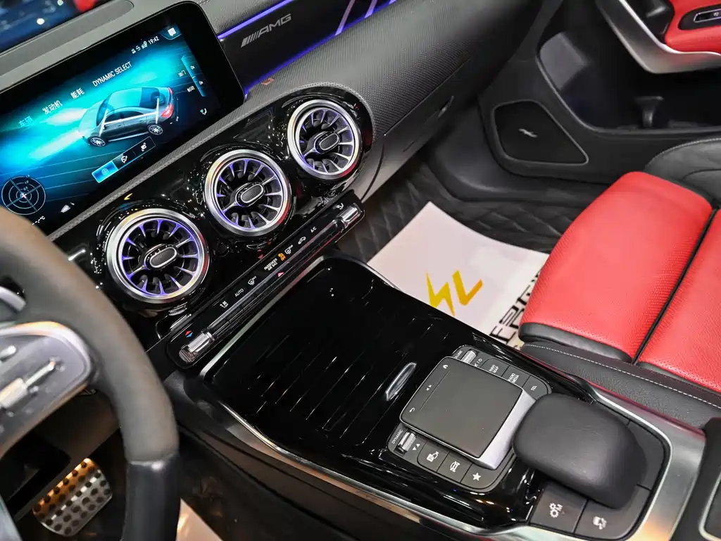 Mercedes-Benz CLA AMG 2022 — фото 15