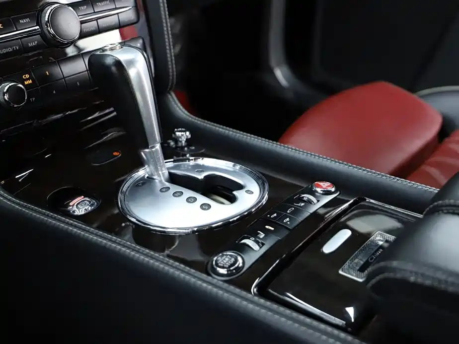 Bentley Continental 2010 — фото 8