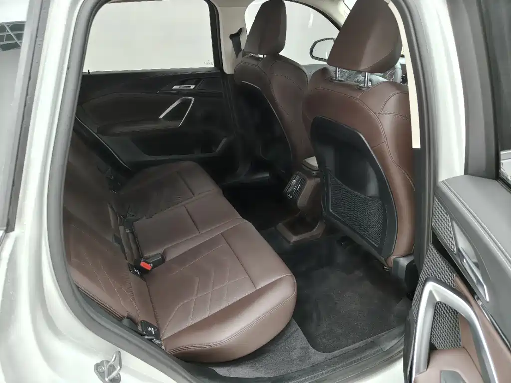 BMW X1 2023 — фото 15