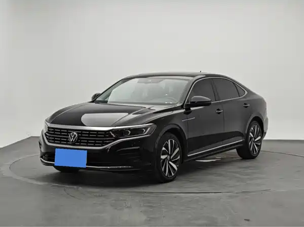 Volkswagen Passat 2023