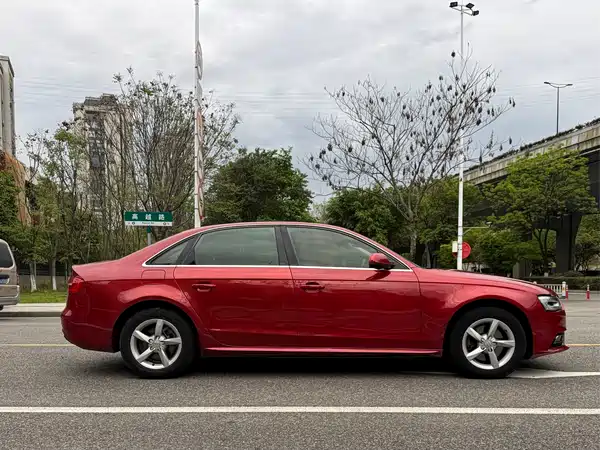Audi A4L 2013