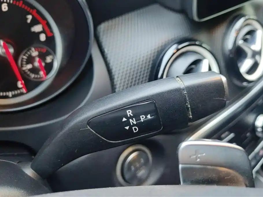 Mercedes-Benz GLA 2019 — фото 16