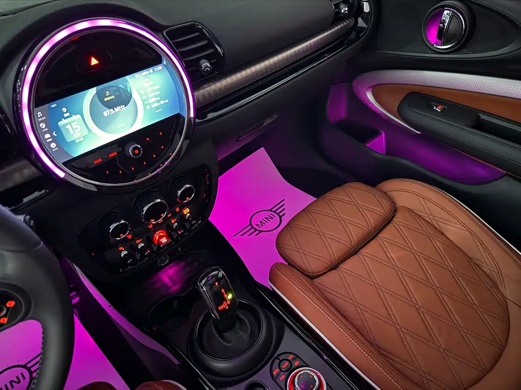 MINI Clubman 2022 — фото 12