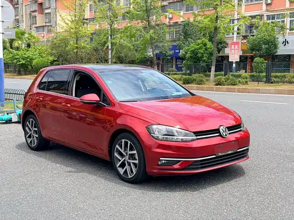 Volkswagen Golf 2020