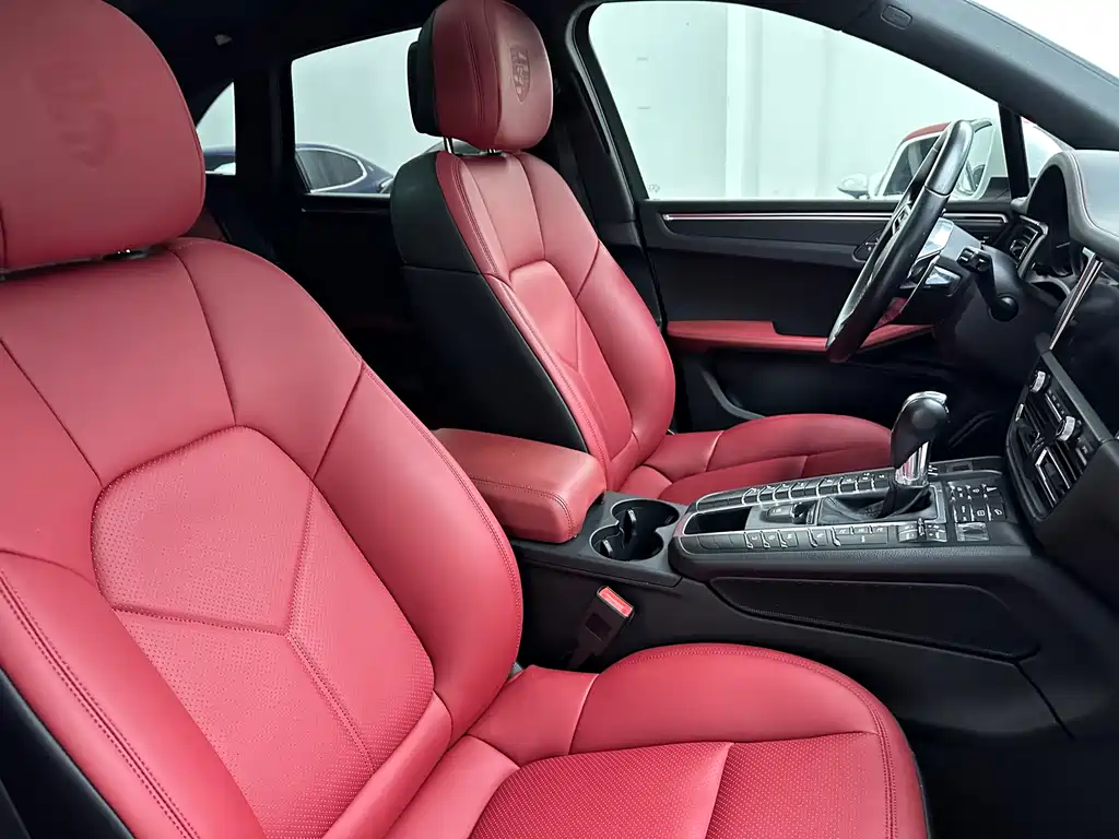 Porsche Macan 2020 — фото 15