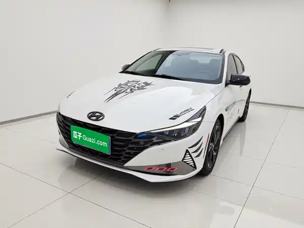 Hyundai Elantra 2022