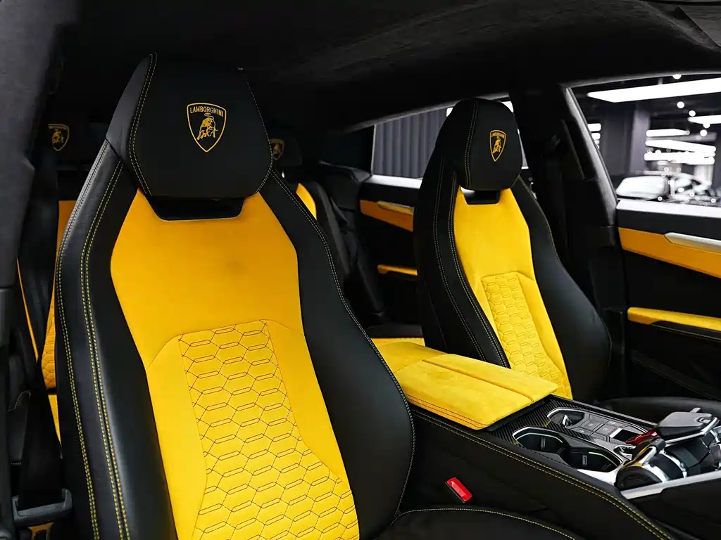 Lamborghini Urus 2019 — фото 12
