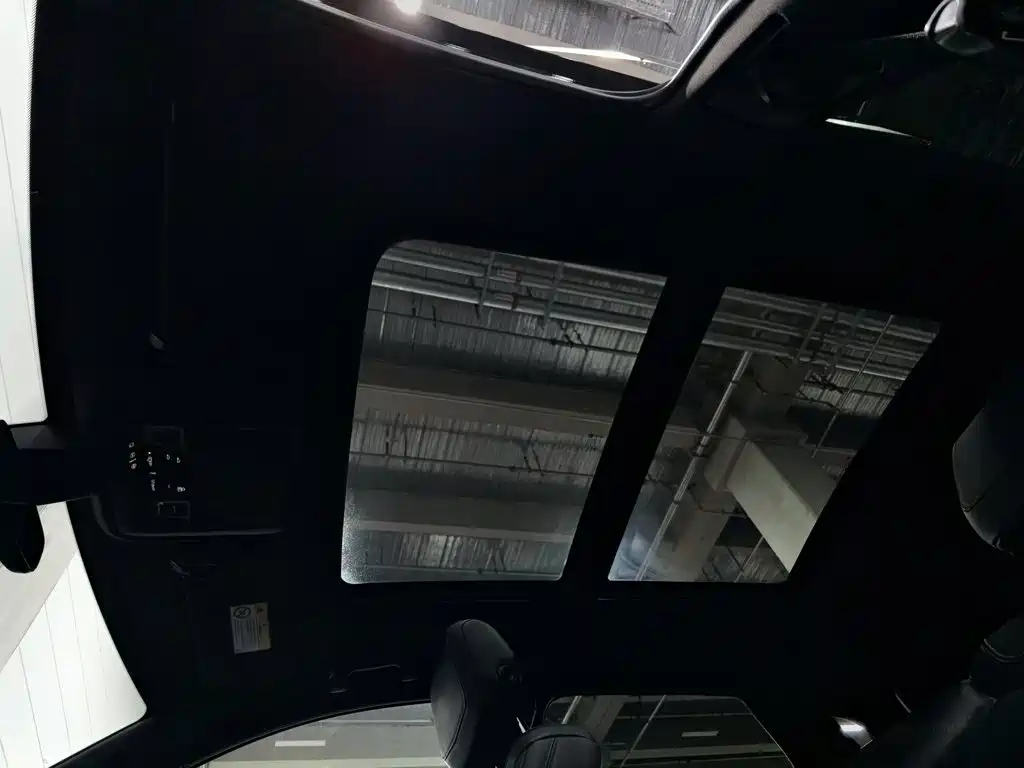Cadillac XT5 2020 — фото 14