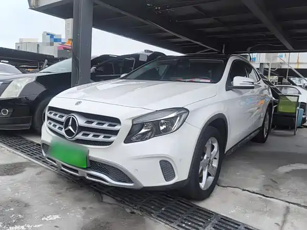 Mercedes-Benz GLA 2017