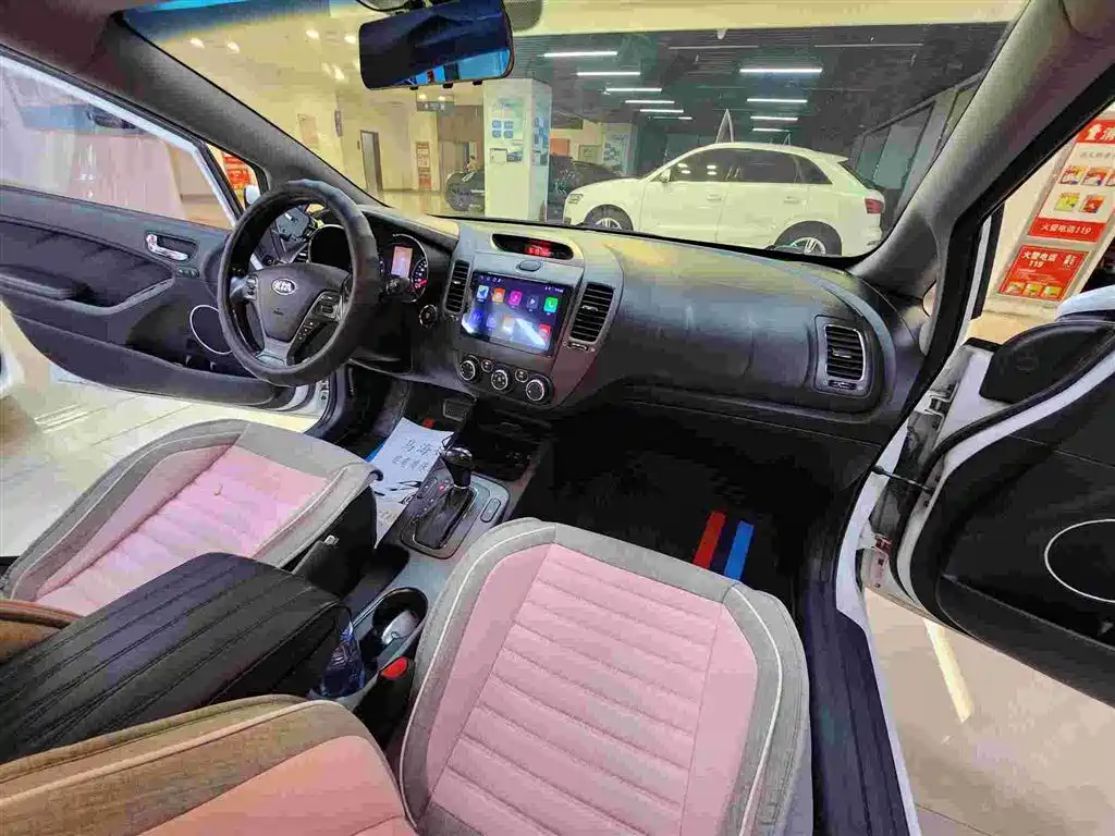 Kia K3 2015 — фото 11