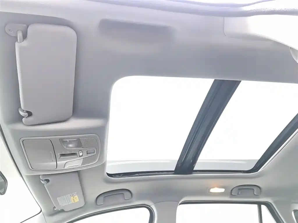 Suzuki Vitara 2017 — фото 14