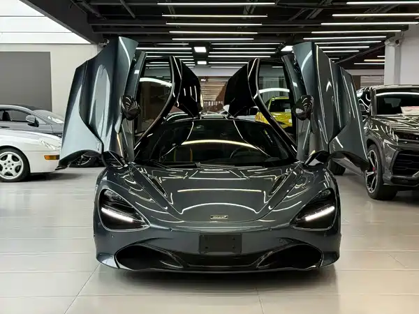 McLaren 720S 2018