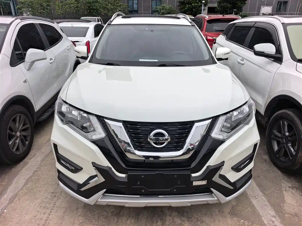 Nissan X-Trail 2018 — фото 2