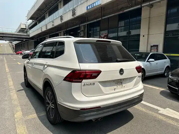 Volkswagen Tiguan L 2019