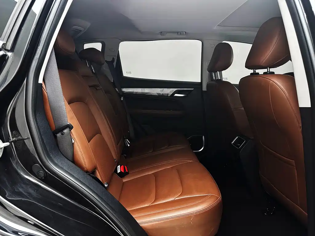 Geely Vision X6 2022 — фото 15