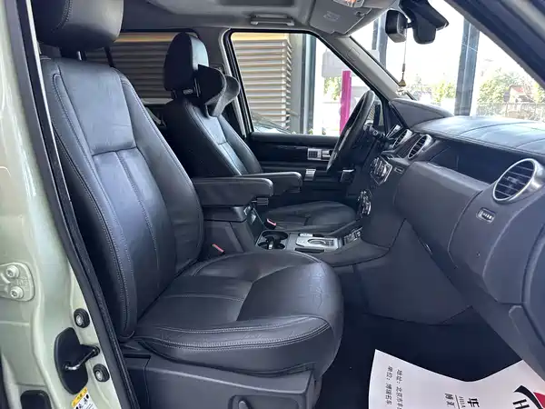 Land Rover Discovery 2014