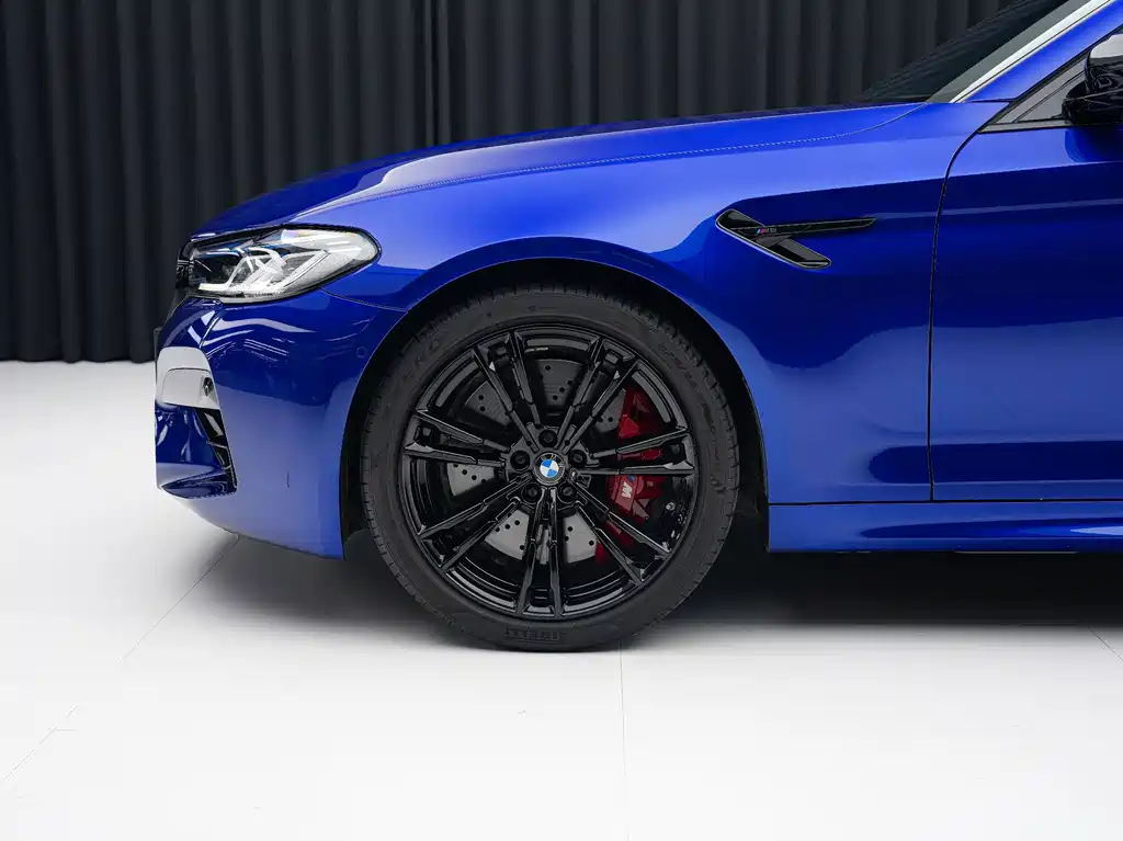 BMW M5 2021 — фото 10