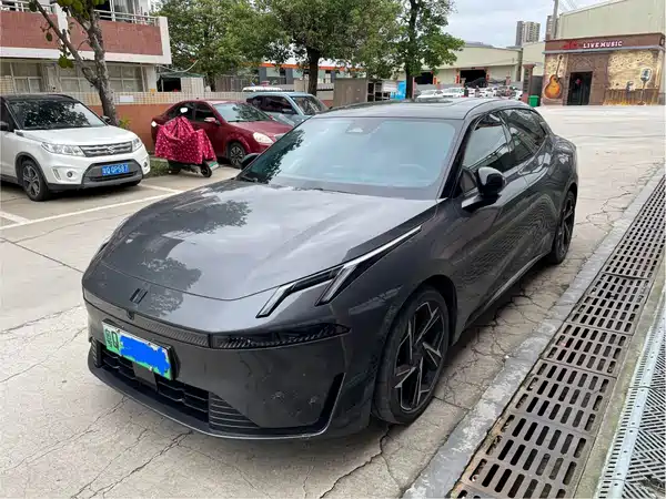 Lynk & Co 07 EM-P 2024