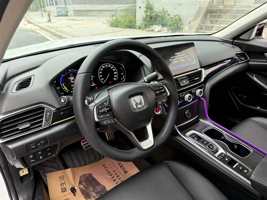 Honda Accord 2023 — фото 13