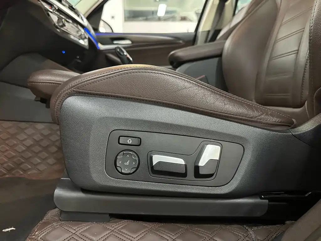 BMW X3 2019 — фото 18