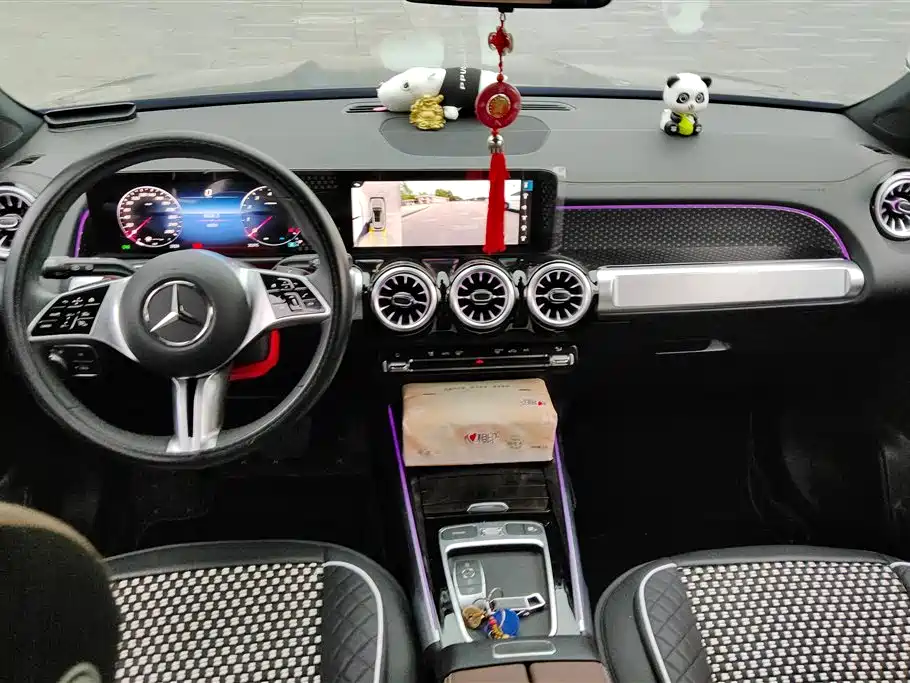 Mercedes-Benz GLB 2025 — фото 12
