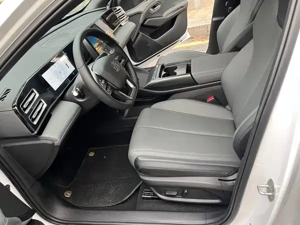BYD Qin L 2026