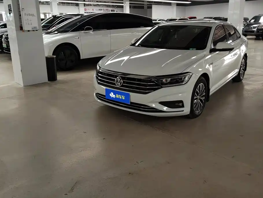 Volkswagen Sagitar 2021