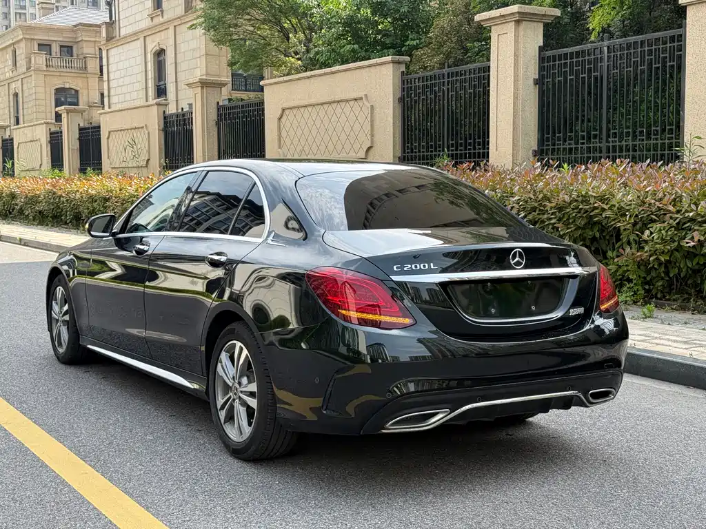 Mercedes-Benz C-Class 2020