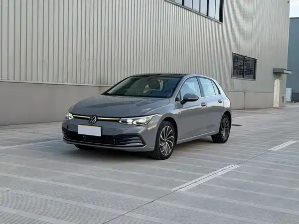 Volkswagen Golf 2021
