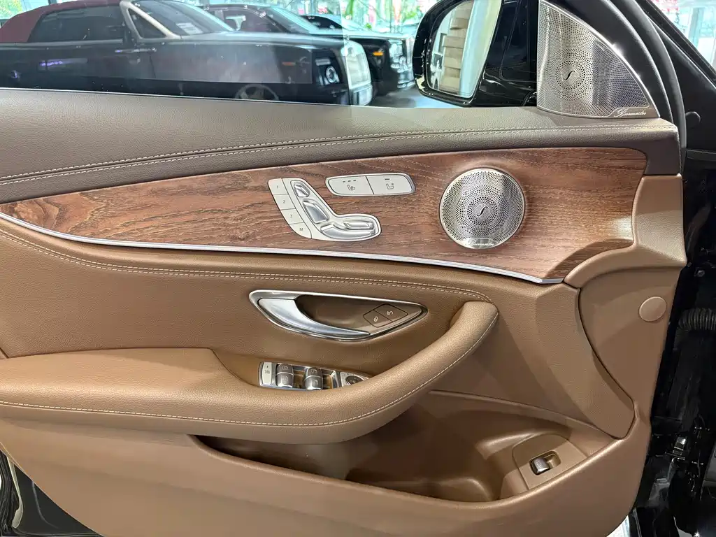 Mercedes-Benz E-Class 2023