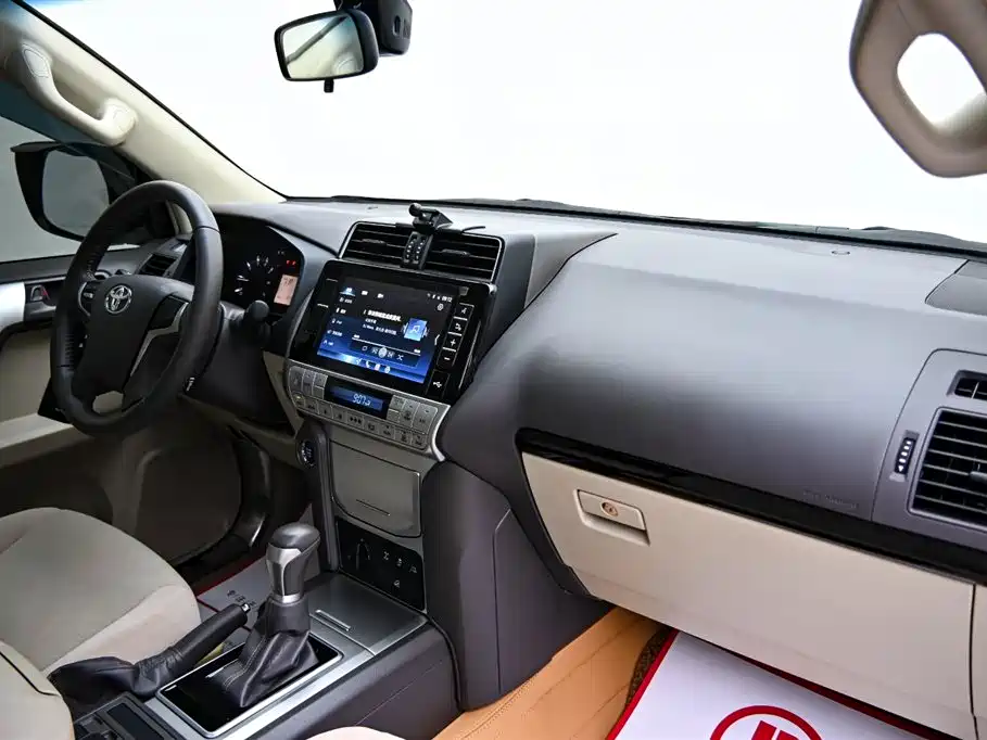 Toyota Prado 2024 — фото 16