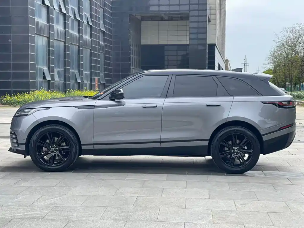 Land Rover Velar 2022 — фото 7