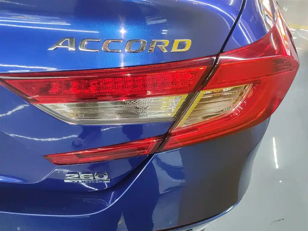 Honda Accord 2019 — фото 24