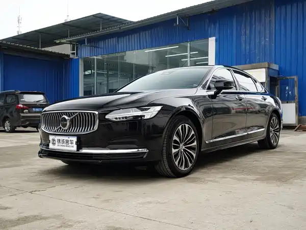 Volvo S90 2023