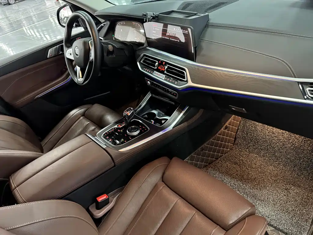 BMW X7 2022 — фото 14