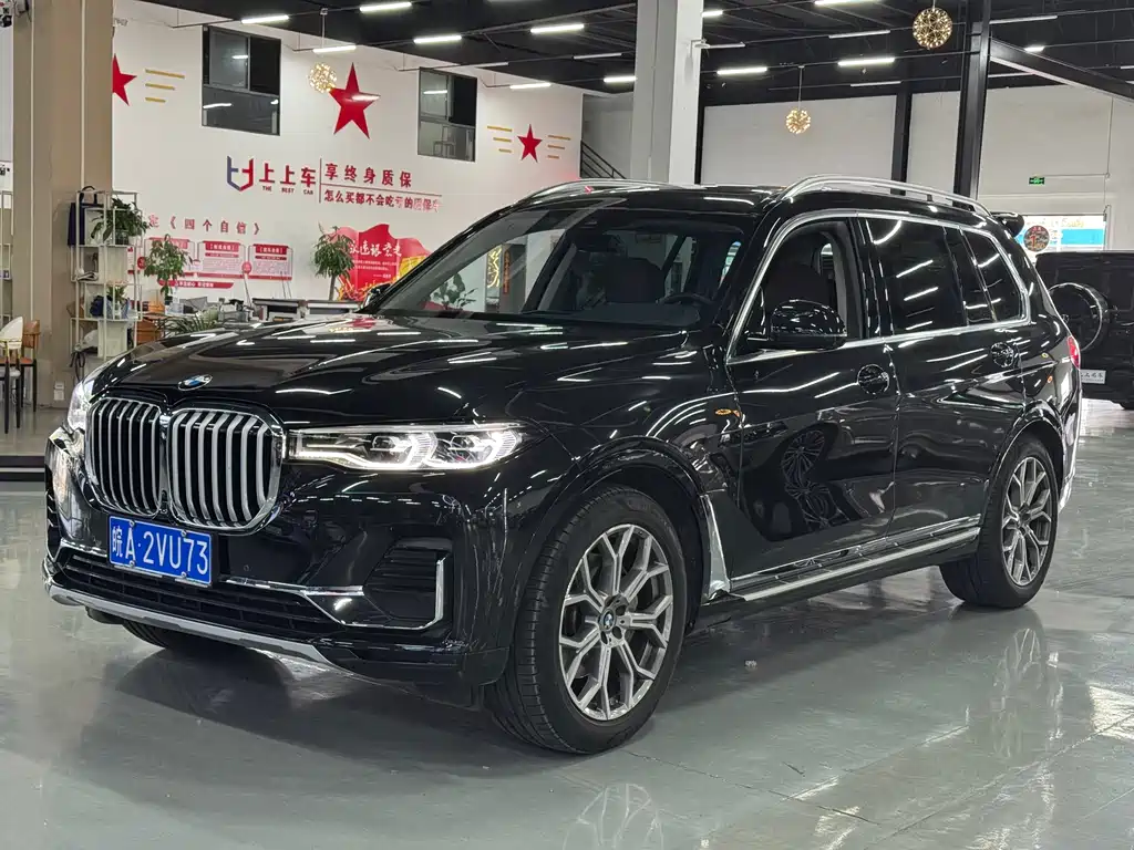 BMW X7 2022 — фото 1