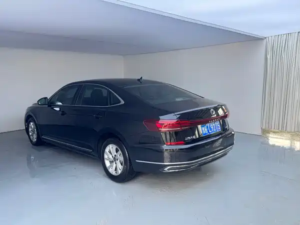 Volkswagen Passat 2023