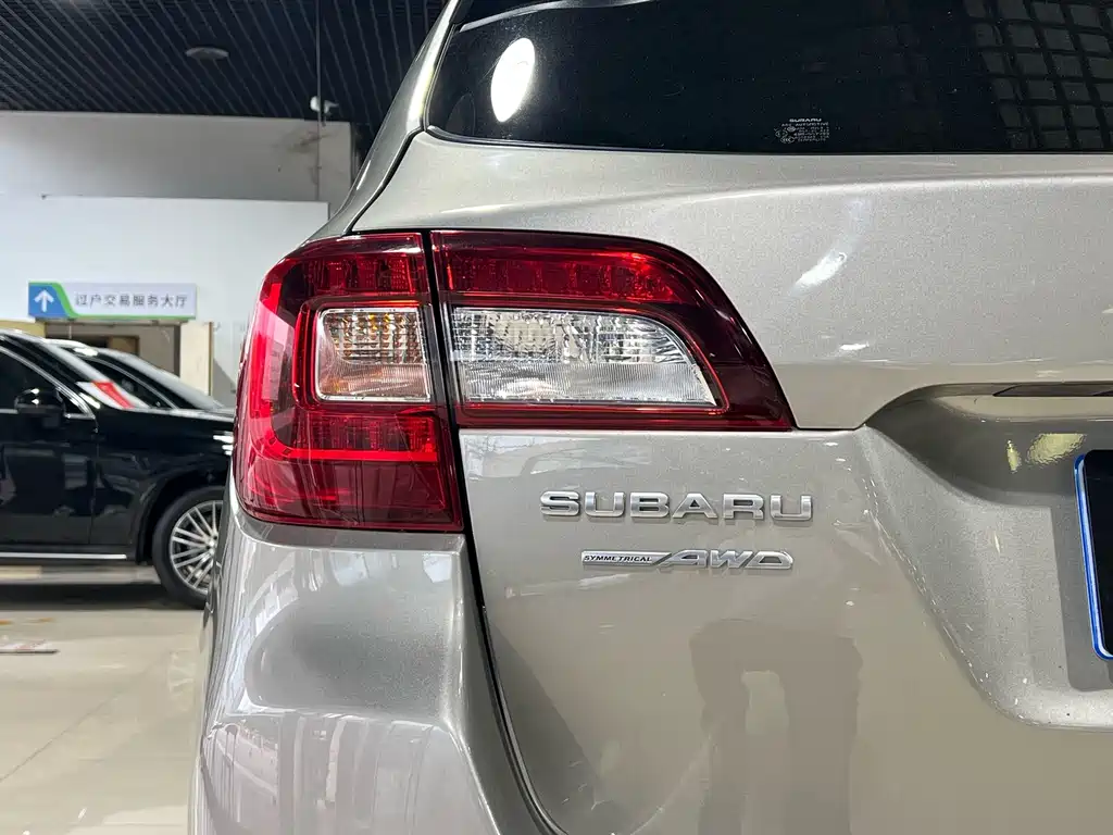 Subaru Outback 2020 — фото 9