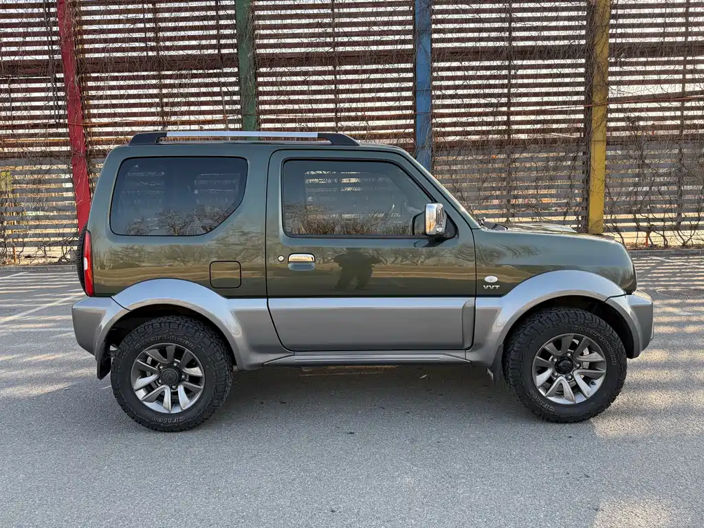 Suzuki Jimny 2018 — фото 8