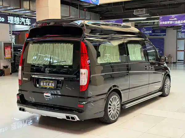 Mercedes-Benz Vito 2013