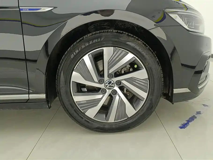 Volkswagen Magotan GTE PHEV 2023 — фото 6