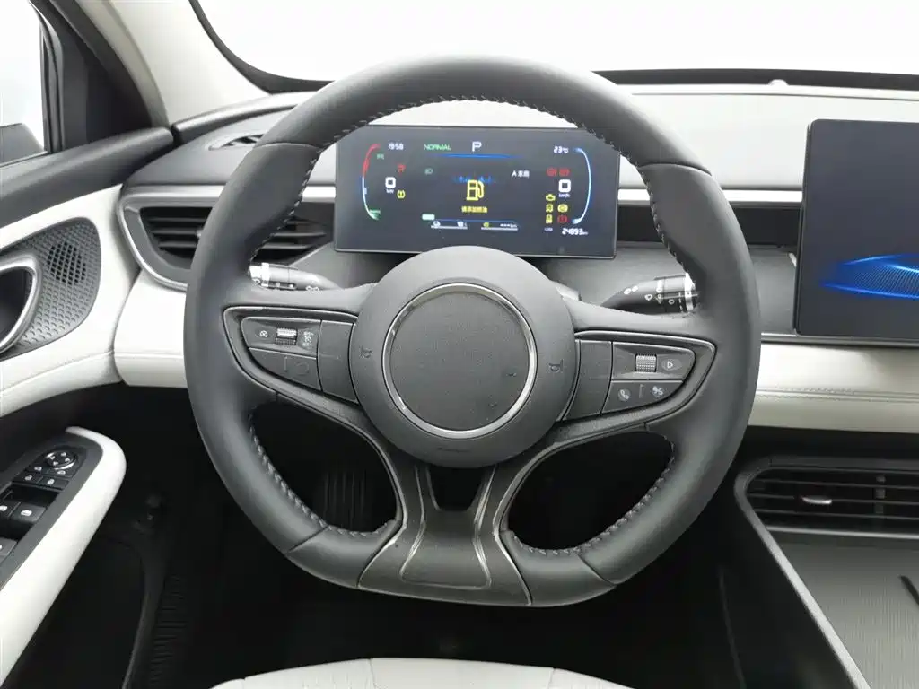 BYD Seal 05 DM-i 2025 — фото 11